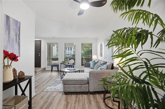 716 Woodbox DR, Virginia Beach, VA 23462