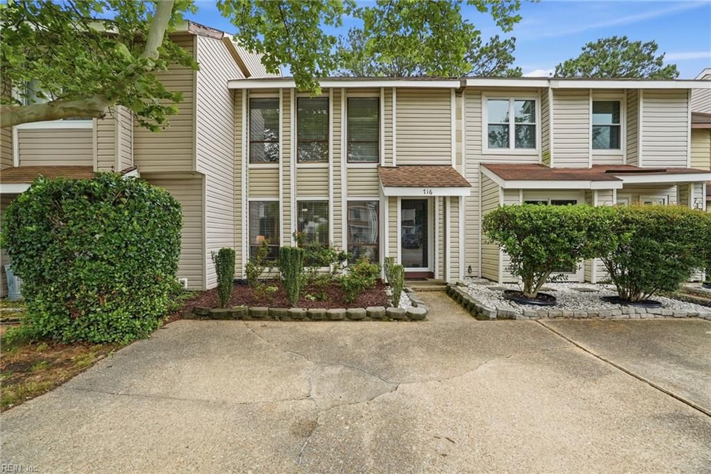 716 Woodbox DR, Virginia Beach, VA 23462