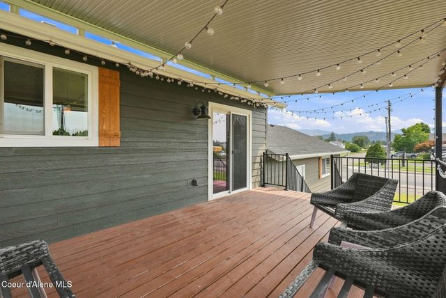5607 N Malta St, Newman Lake, WA 99025