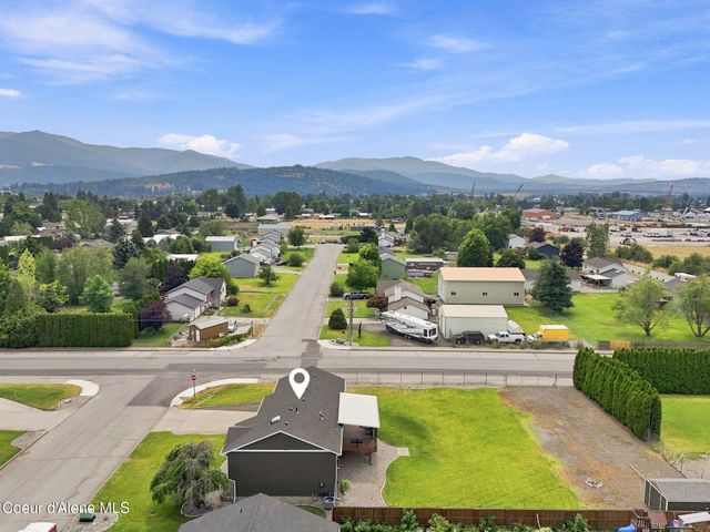 5607 N Malta St, Newman Lake, WA 99025