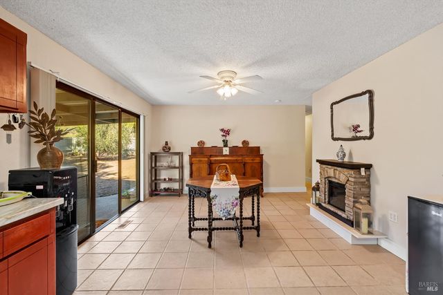 807 Deer Park Rd, St. Helena, CA 94574