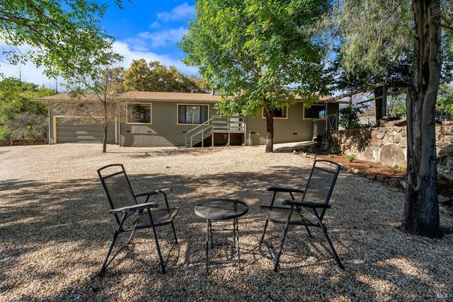 807 Deer Park Rd, St. Helena, CA 94574