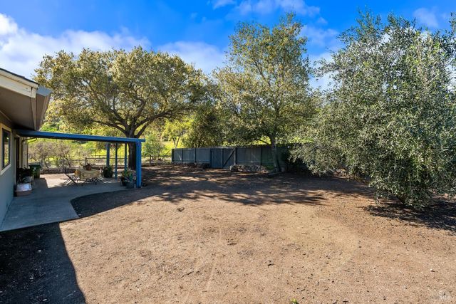 807 Deer Park Rd, St. Helena, CA 94574