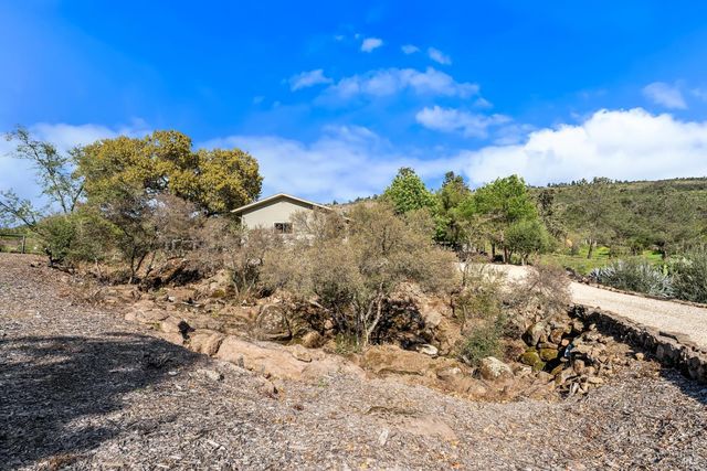 807 Deer Park Rd, St. Helena, CA 94574