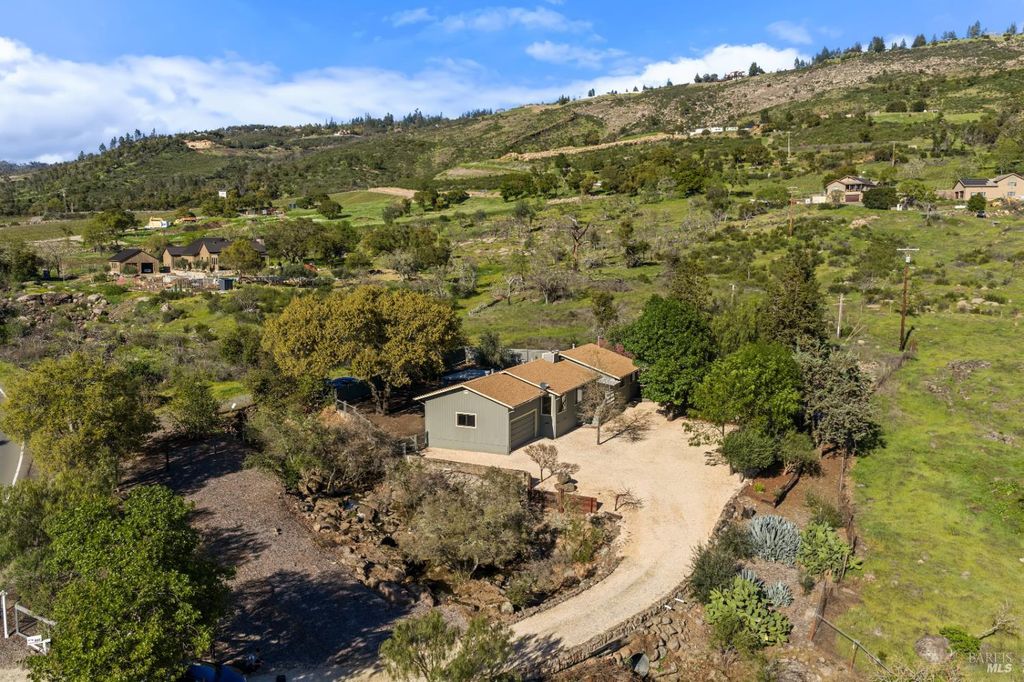 807 Deer Park Rd, St. Helena, CA 94574