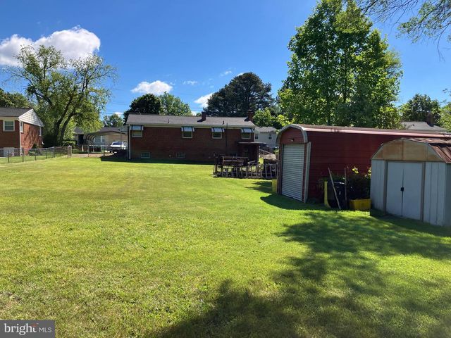 9015 SPRING ACRES RD, Clinton, MD 20735