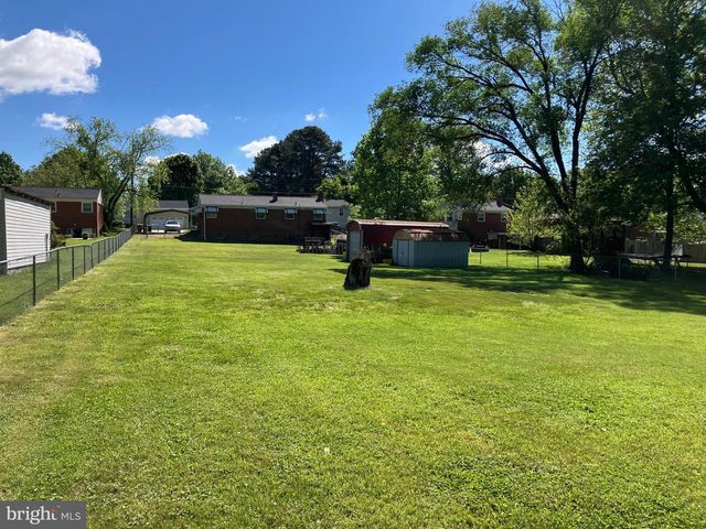 9015 SPRING ACRES RD, Clinton, MD 20735