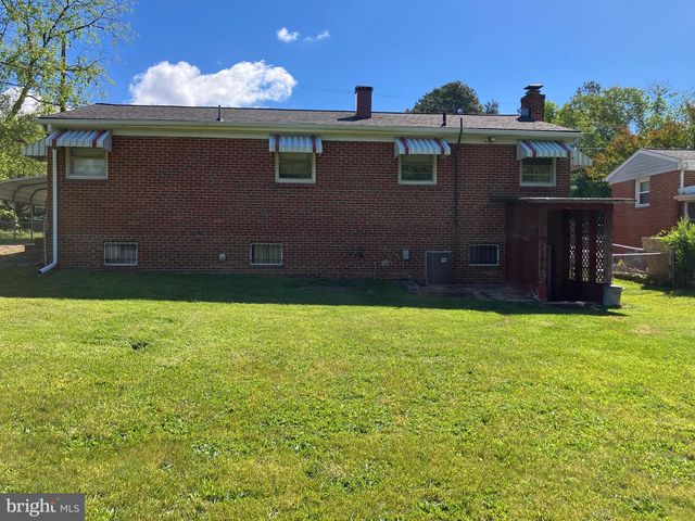 9015 SPRING ACRES RD, Clinton, MD 20735