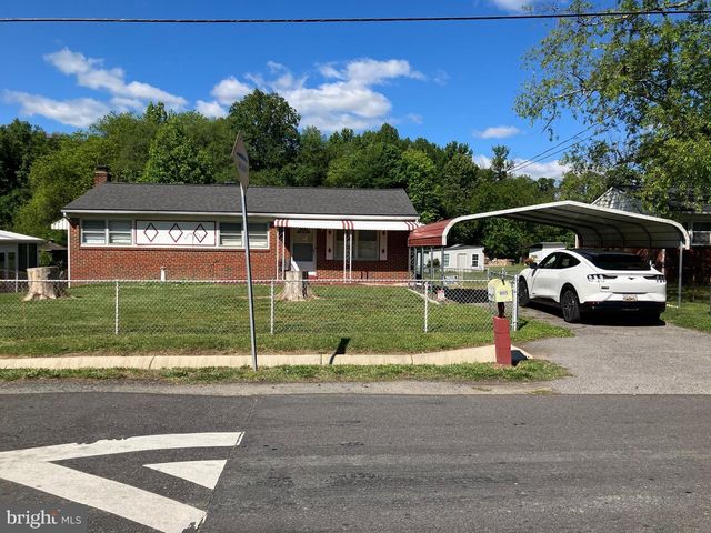 9015 SPRING ACRES RD, Clinton, MD 20735