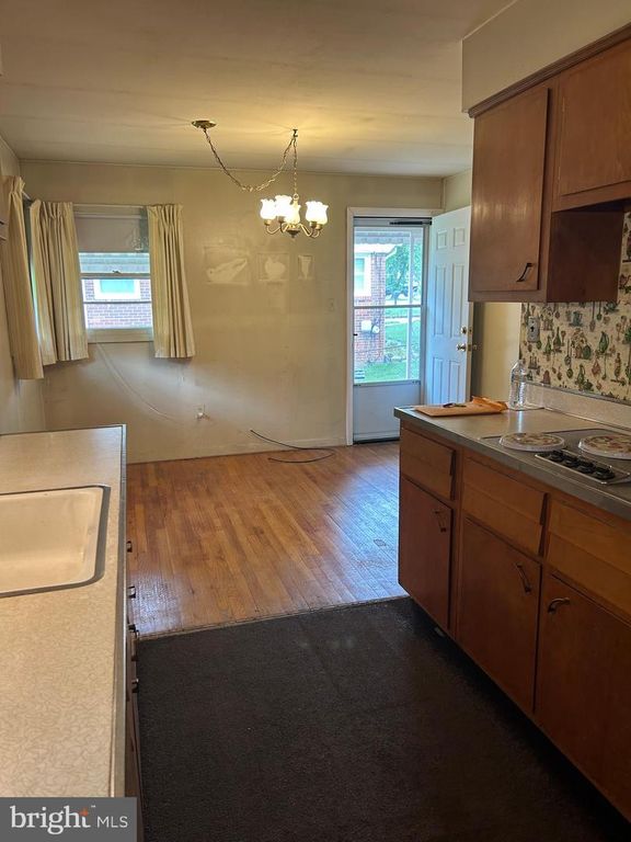 Image 26 of property listing at 9015 SPRING ACRES RD, Clinton, MD 20735