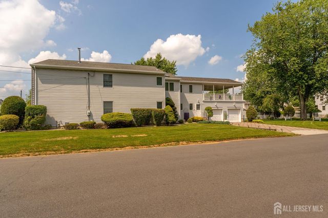932 Beatrice Parkway, Edison, NJ 08820