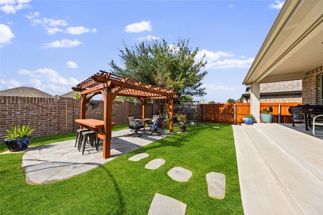 949 Mangrove Drive, Fate, TX 75087