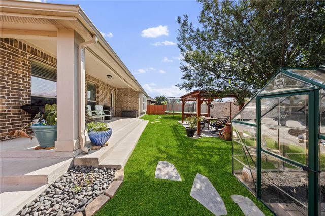 949 Mangrove Drive, Fate, TX 75087