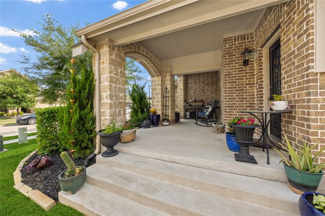 949 Mangrove Drive, Fate, TX 75087
