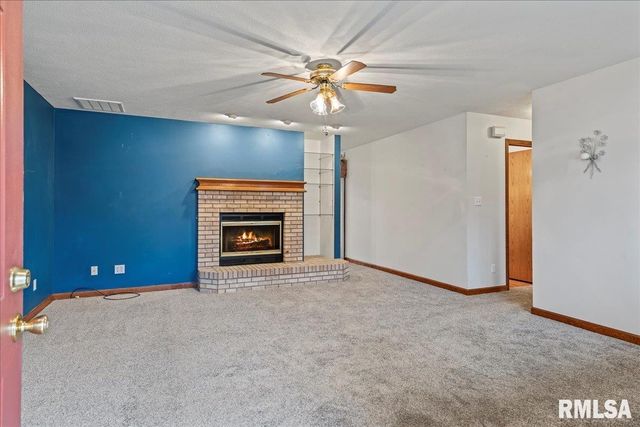 2829 WELLINGTON Drive, Springfield, IL 62703