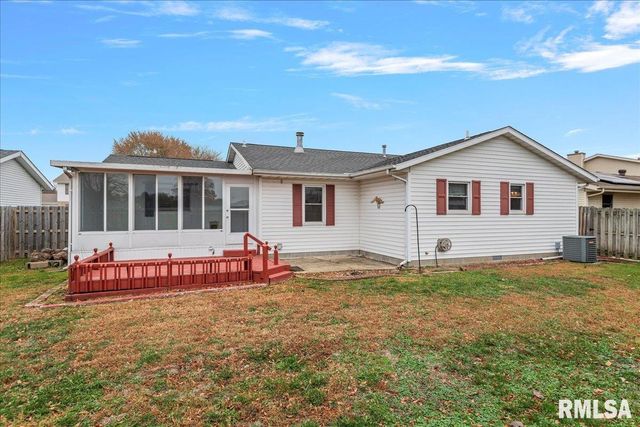 2829 WELLINGTON Drive, Springfield, IL 62703