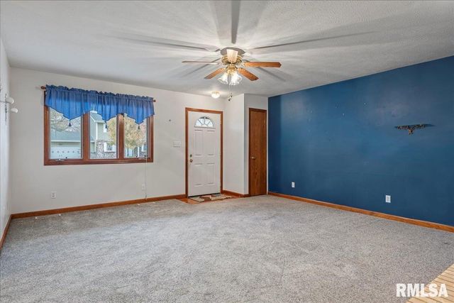 2829 WELLINGTON Drive, Springfield, IL 62703