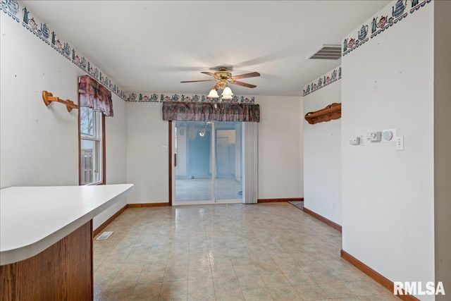 2829 WELLINGTON Drive, Springfield, IL 62703