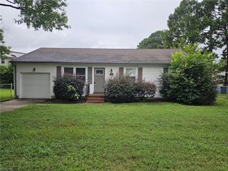207 Kelly DR, Portsmouth, VA 23702