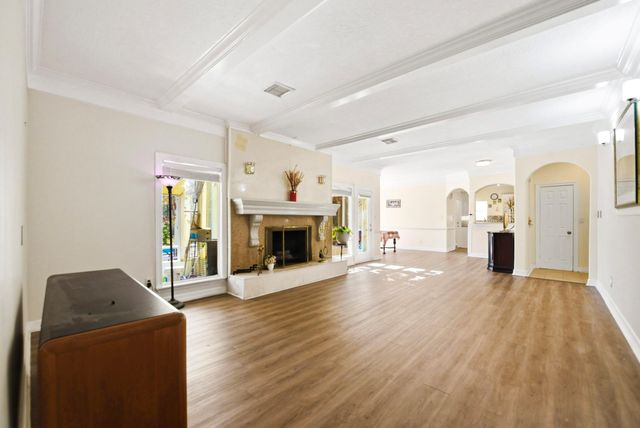 1407 Ella Circle, Houston, TX 77090