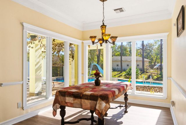 1407 Ella Circle, Houston, TX 77090