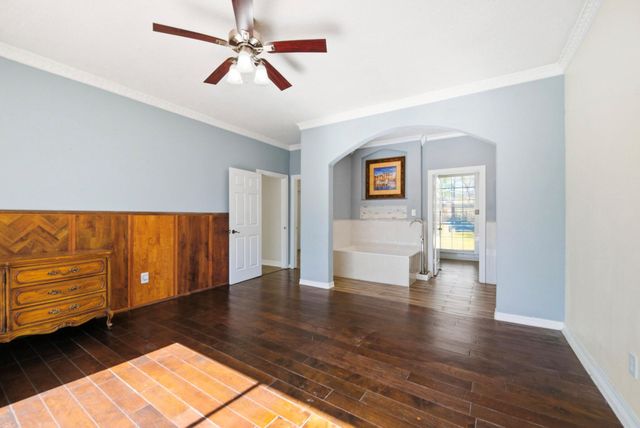 1407 Ella Circle, Houston, TX 77090