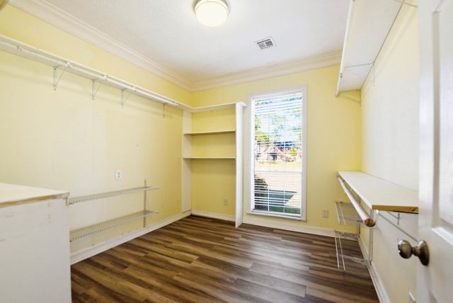 1407 Ella Circle, Houston, TX 77090