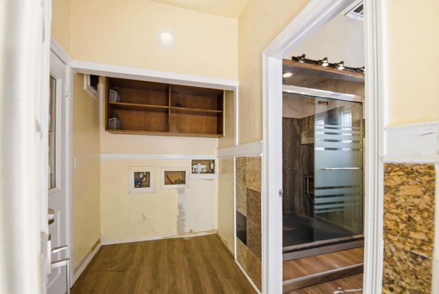 1407 Ella Circle, Houston, TX 77090