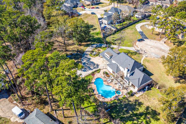 1407 Ella Circle, Houston, TX 77090