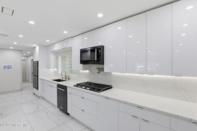 492 Cobain Road, Jackson, NJ 08527