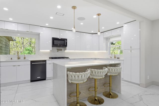 492 Cobain Road, Jackson, NJ 08527
