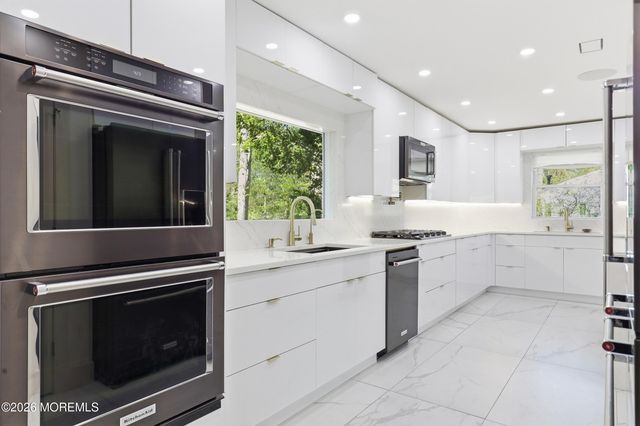 492 Cobain Road, Jackson, NJ 08527
