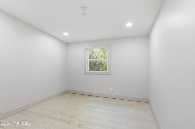 492 Cobain Road, Jackson, NJ 08527