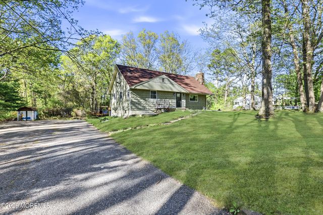 492 Cobain Road, Jackson, NJ 08527