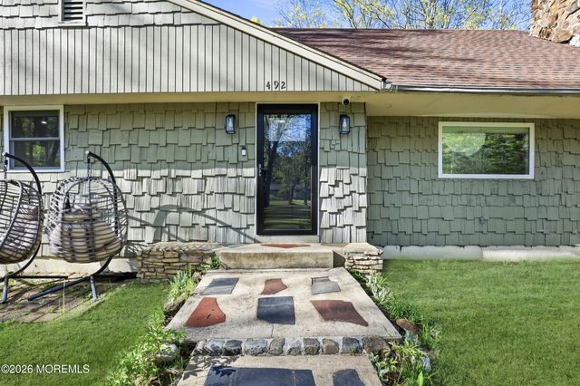 492 Cobain Road, Jackson, NJ 08527