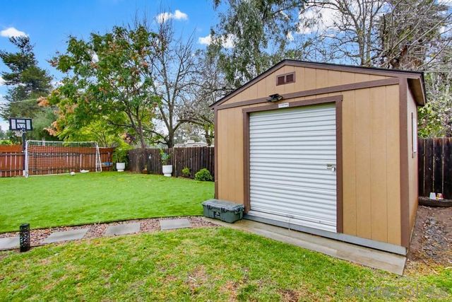 119 North Ln, El Cajon, CA 92021