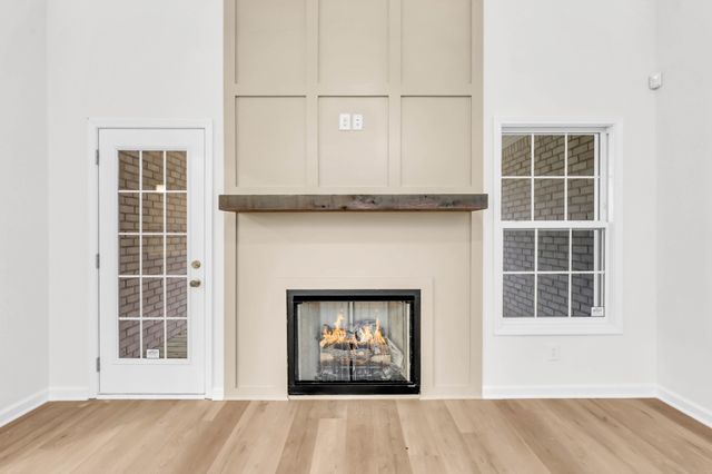 1338 English Oak Dr, Clarksville, TN 37043