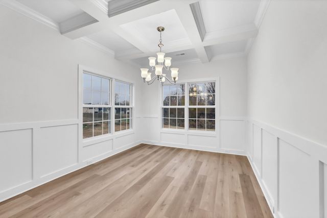 1338 English Oak Dr, Clarksville, TN 37043