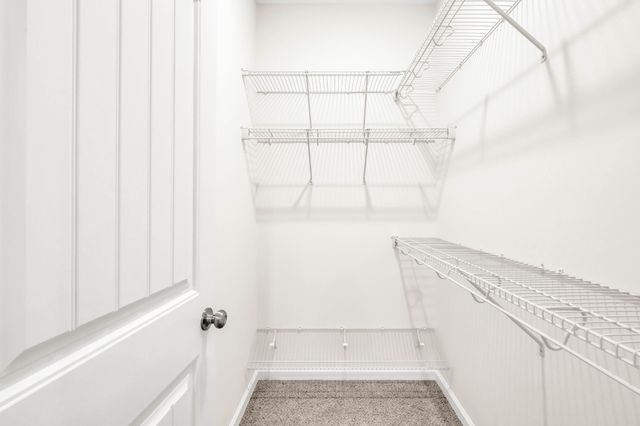 1338 English Oak Dr, Clarksville, TN 37043