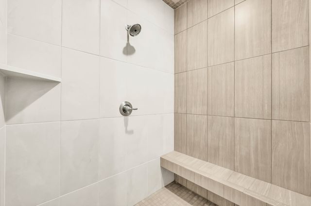 1338 English Oak Dr, Clarksville, TN 37043