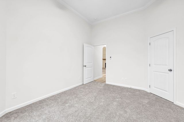 1338 English Oak Dr, Clarksville, TN 37043