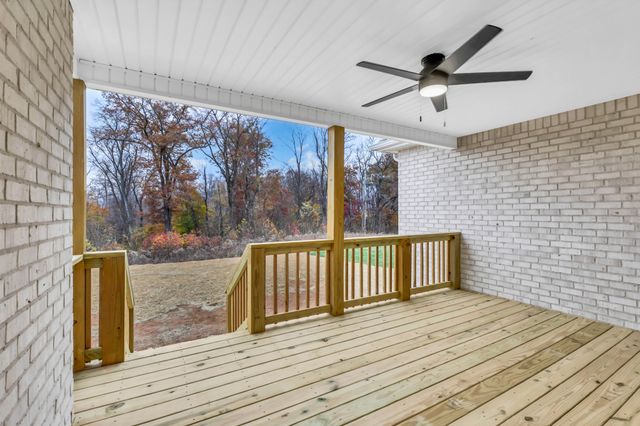 1338 English Oak Dr, Clarksville, TN 37043