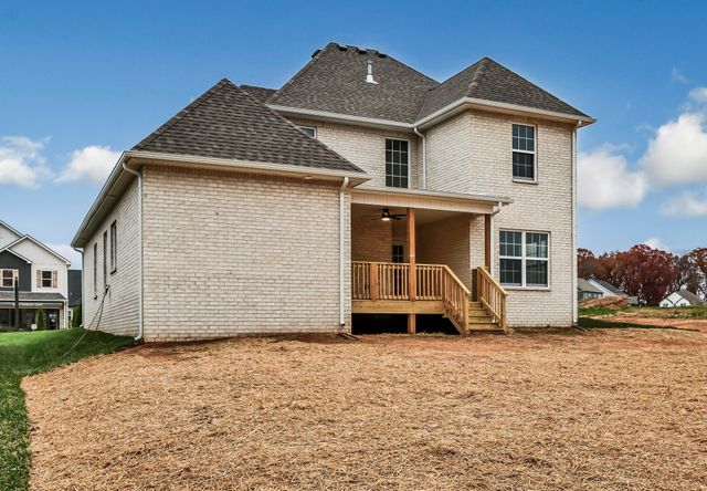 1338 English Oak Dr, Clarksville, TN 37043