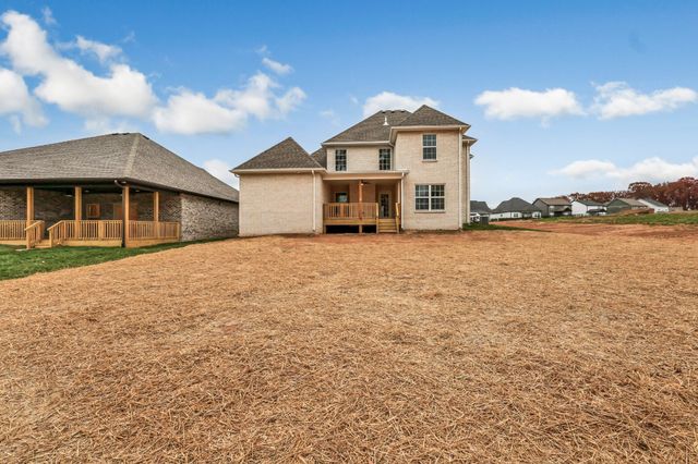 1338 English Oak Dr, Clarksville, TN 37043