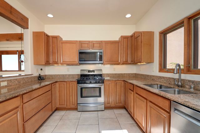 47 Azul Loop, Santa Fe, NM 87508