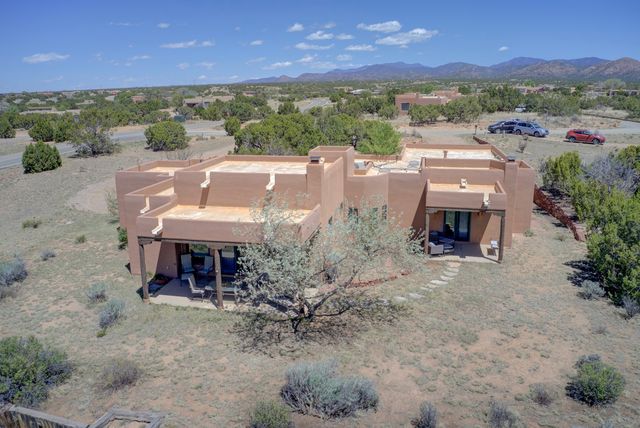 47 Azul Loop, Santa Fe, NM 87508