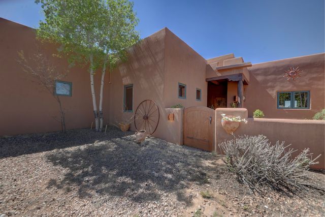 47 Azul Loop, Santa Fe, NM 87508