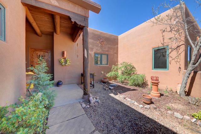 47 Azul Loop, Santa Fe, NM 87508