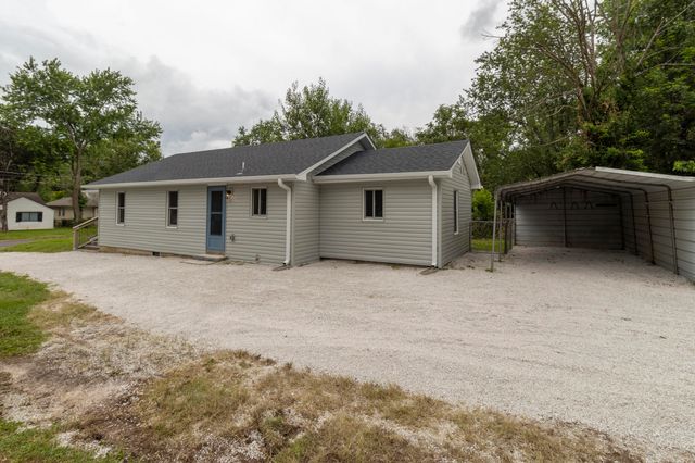 1200 N Clifton Avenue, Springfield, MO 65802