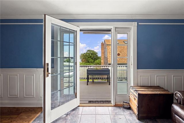 201 Randolph Avenue, Tiverton, RI 02878